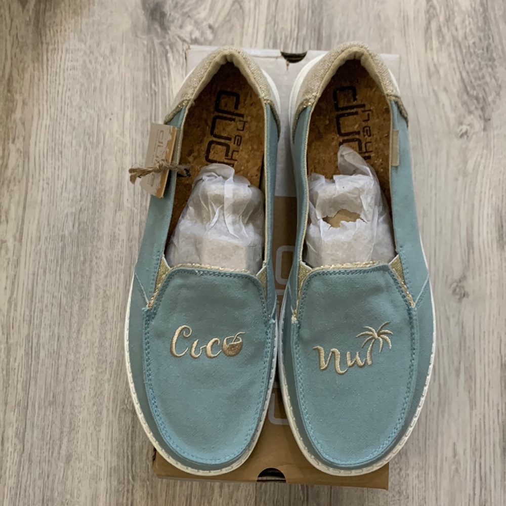 Women’s BRAND NEW Hey Dude shoes, Size 10
